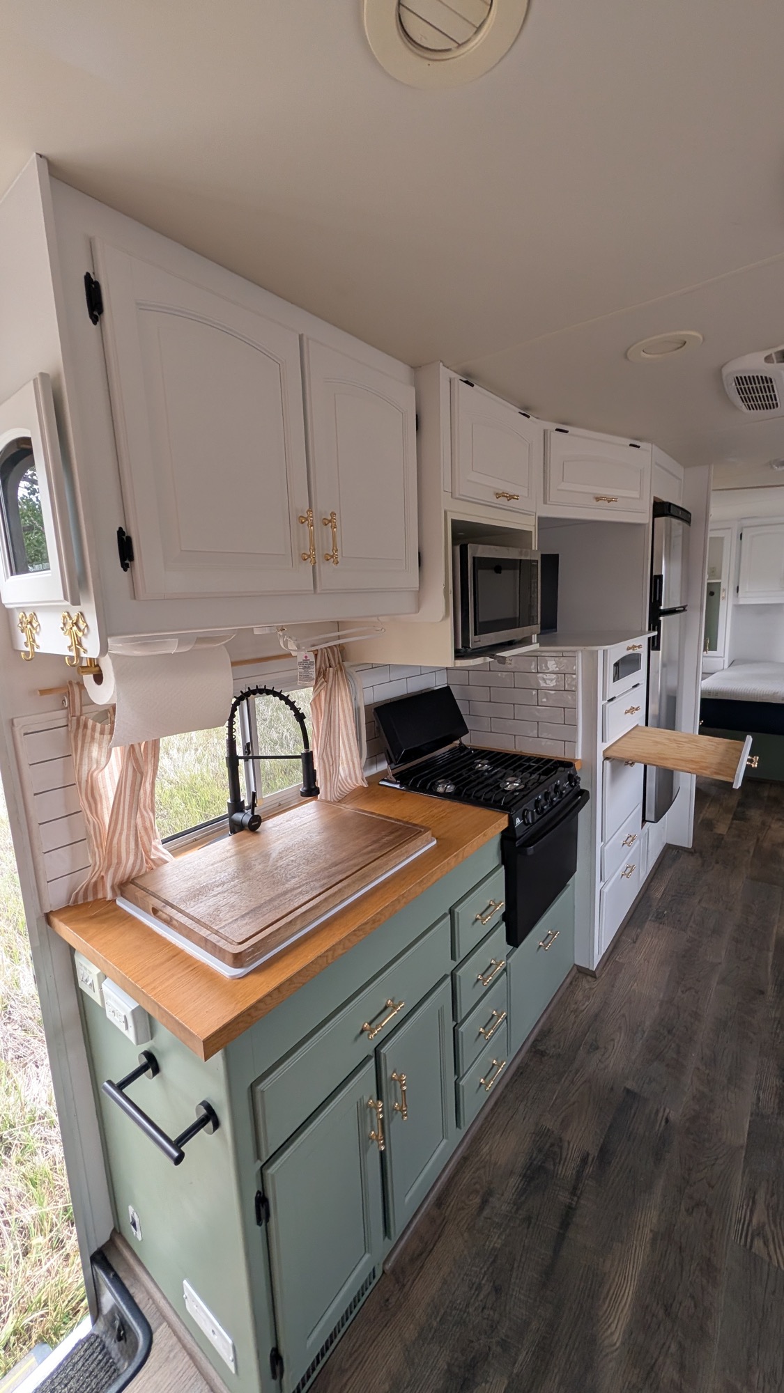 More Kitchen